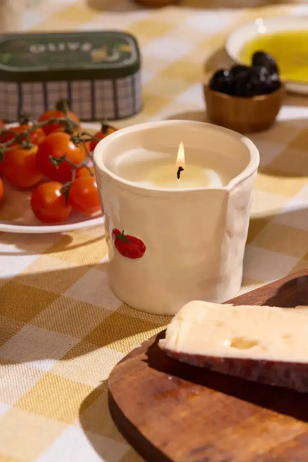 Bistro Tomato Ceramic Candle - Heirloom Tomato