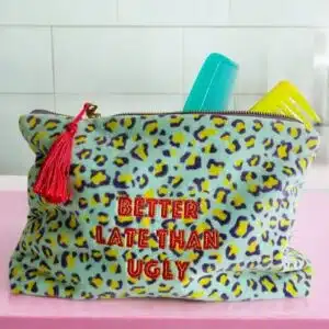 Cosmetic bag Velvet Leo Late or ugly