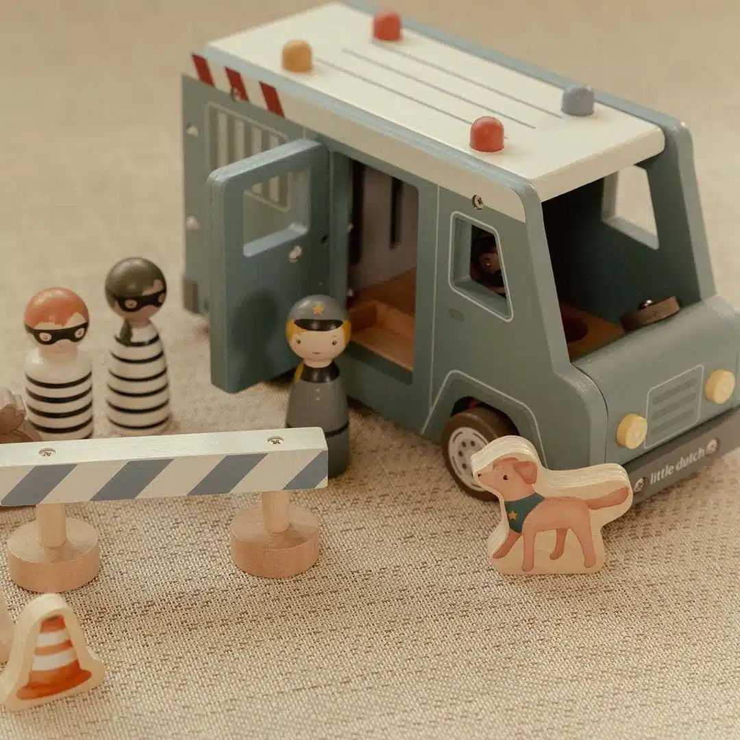 Houten politiebus