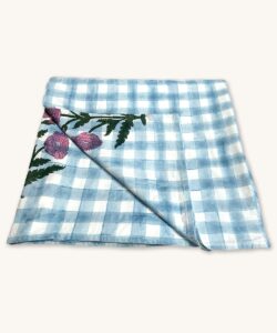 Iris Table Throw 160x350
