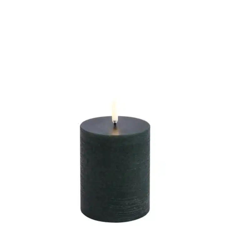 LED pillar candle Rustic 7,8x10cm - Pine green