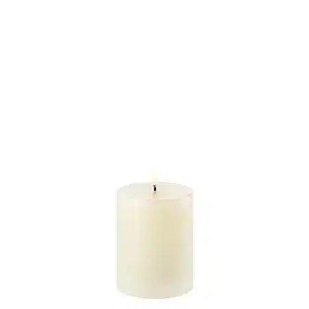 LED pillar candle Smooth 7,8x10cm - Ivory