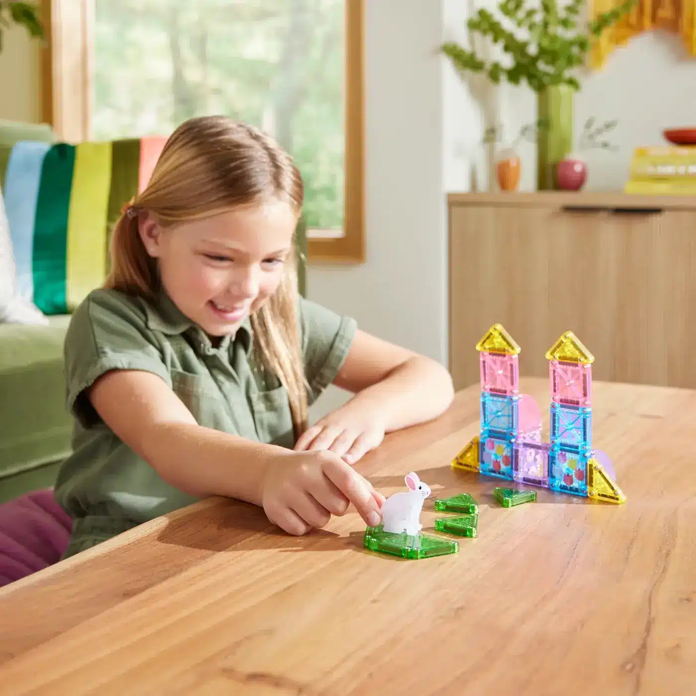 MAGNA-TILES - Micro MAGS Travel Set - Spring Garden - 24 pieces