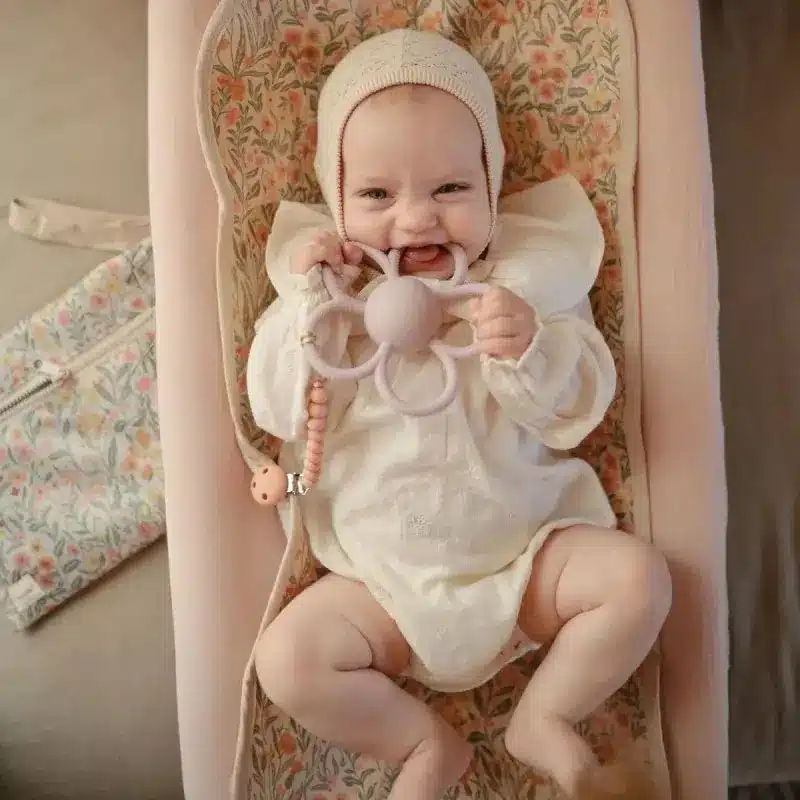 Rattle Daisy Teether Soft Lilac