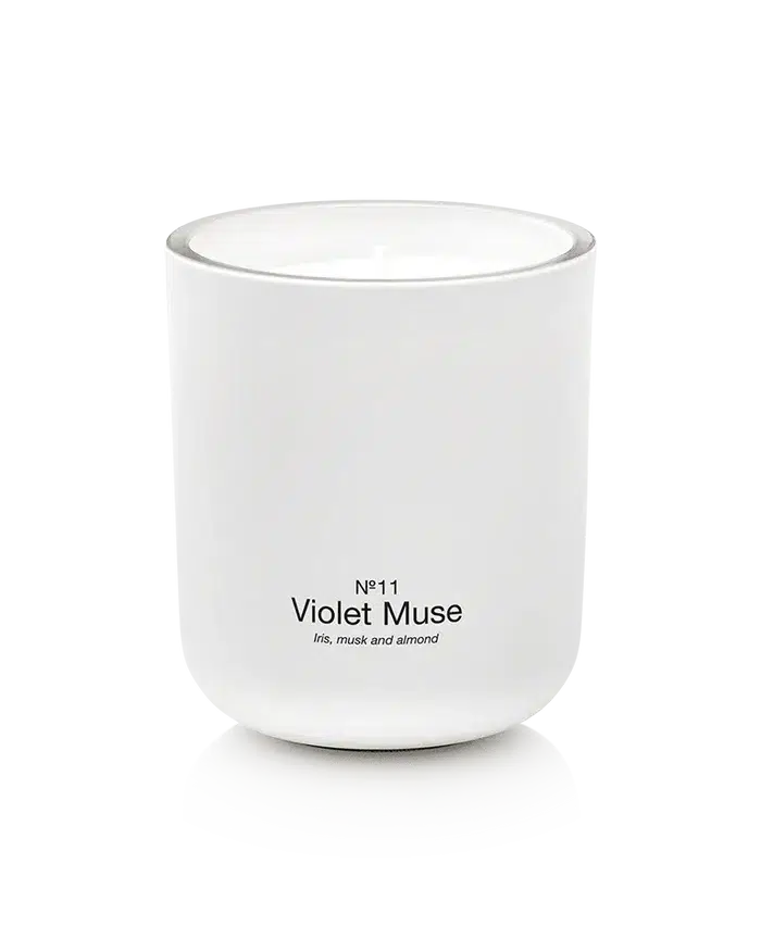 Scented Candle Violet Muse 300 gr- 2025