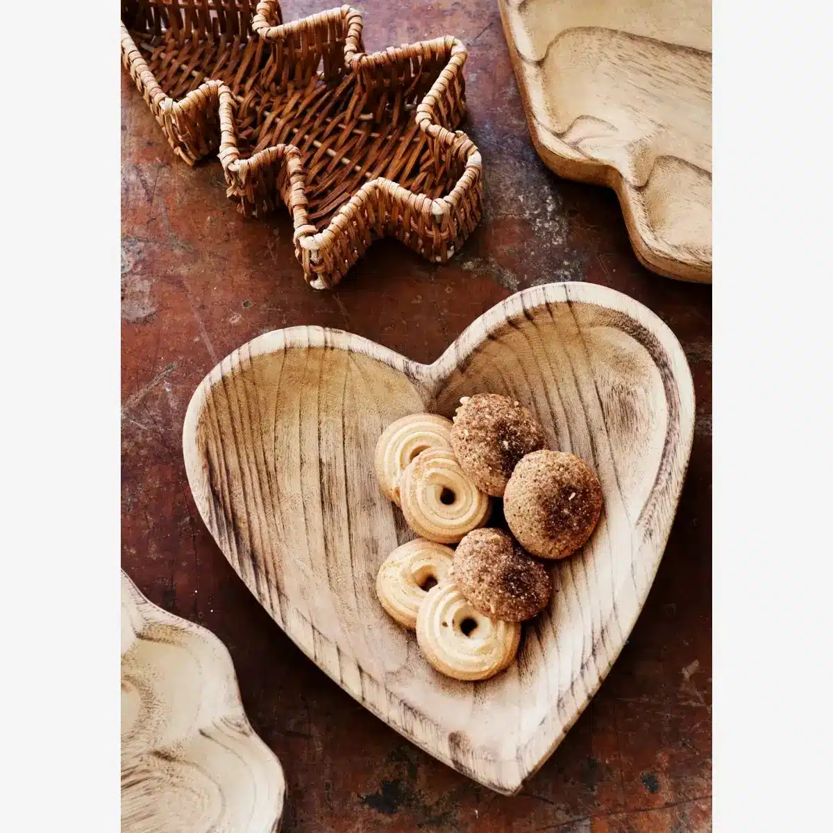 Wooden heart tray