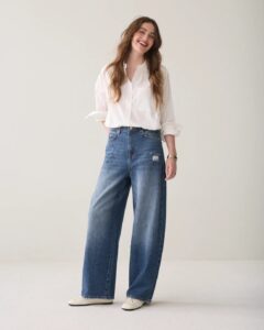 Loose fit jeans Mid weight cotton denim -