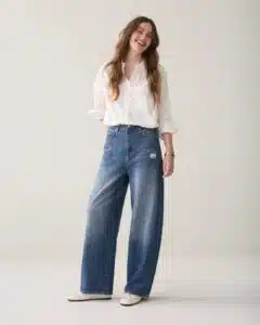 Loose fit jeans Mid weight cotton denim -