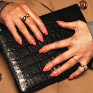 Manicure Vibrant Lobster