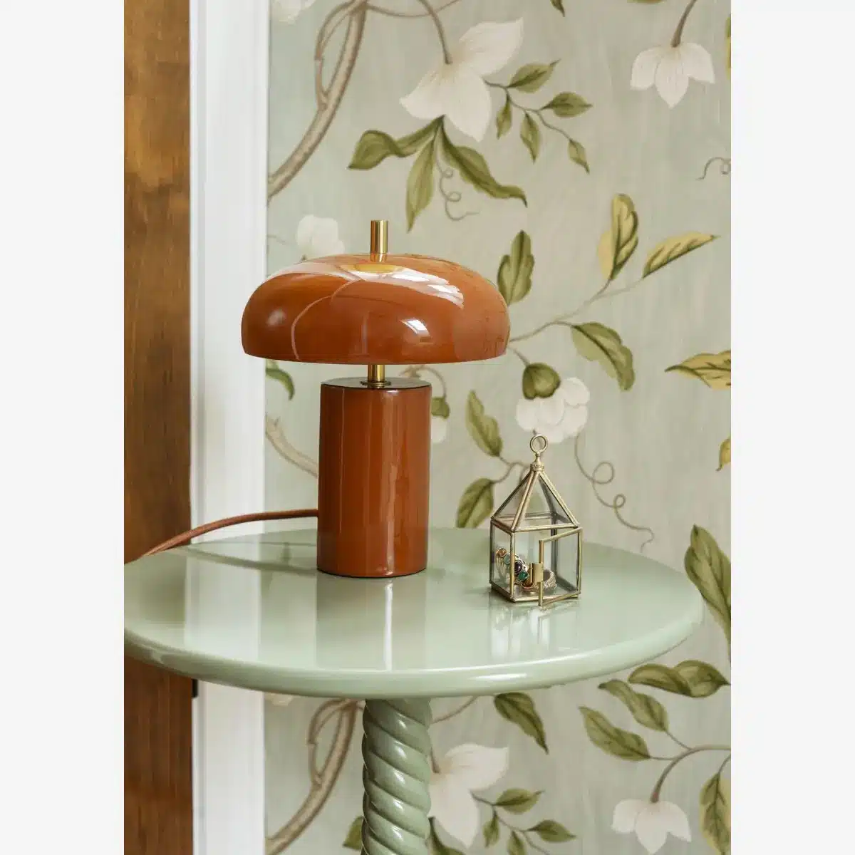Madam Stoltz - Round metal coffee table - Light Green
